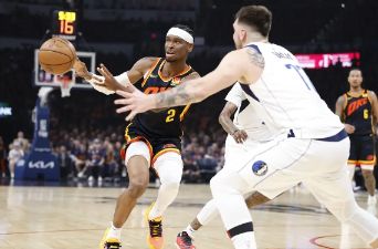 NBA季后赛-东契奇三双强力反弹SGA30+8 独行侠胜雷霆夺下赛点